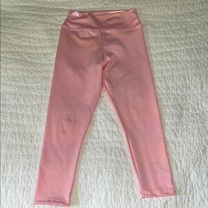 Shimmery pink leggings for little girl